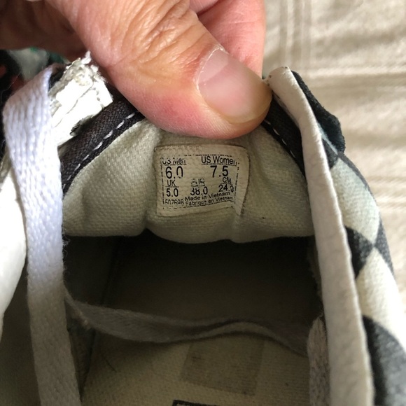 Vans  checkered hand painted mushrooms Women 7.5 - Picture 7 of 8